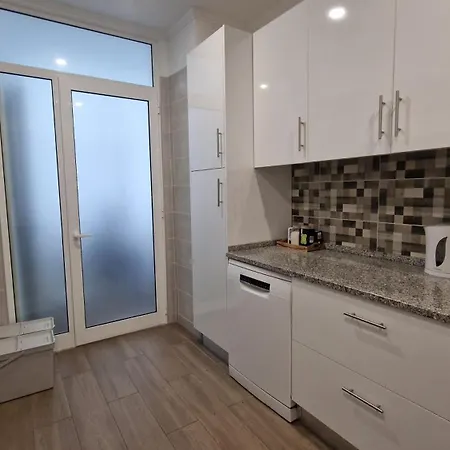 Mini Host In בית הארחה